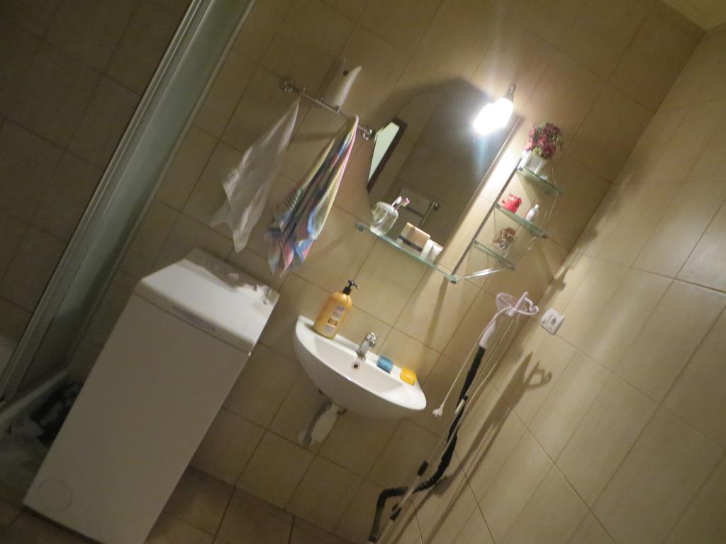 Niko Hostel Λβιβ Εξωτερικό φωτογραφία